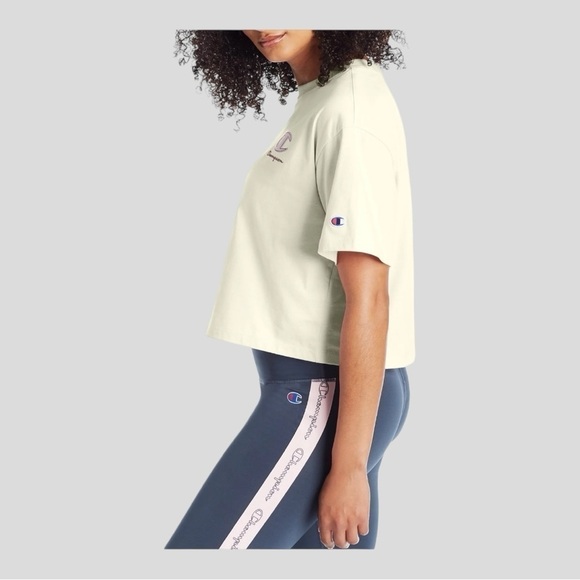 Champion Women’s Short Sleeve Crewneck Crop Top - Size XL - Picture 11 of 11